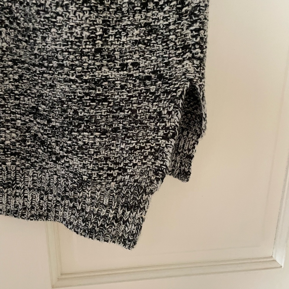 Color block sweater - Picture 4 of 5